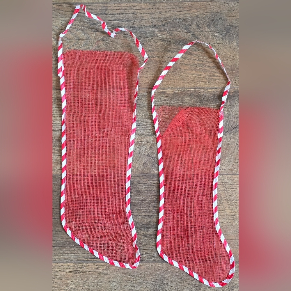 2 Vintage Red Plastic Mesh Christmas Stockings - Picture 1 of 7